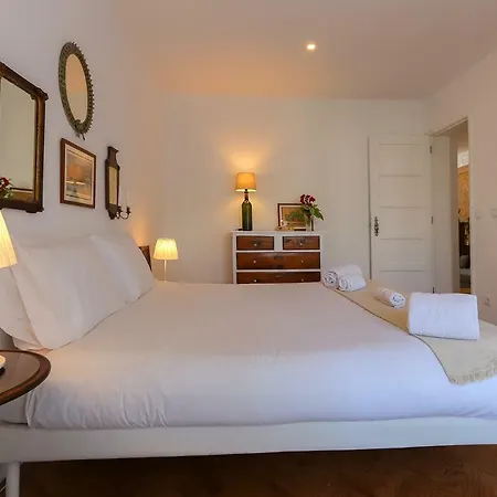 Апартаменты Chic Tailor Made 2 Bedroom Лиссабон