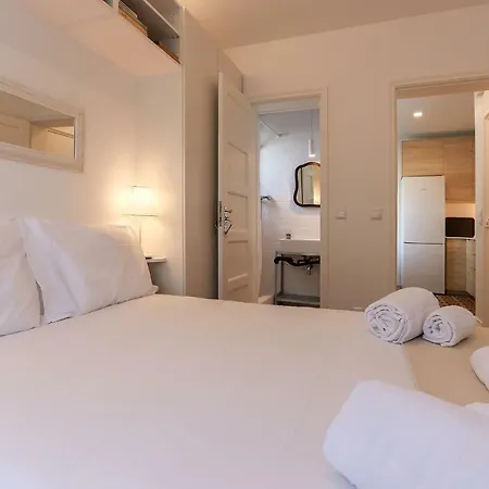 Апартаменты Chic Tailor Made 2 Bedroom Лиссабон