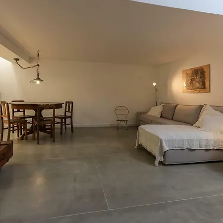 Chic Tailor Made 2 Bedroom *