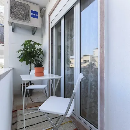 Apartment Chic Tailor Made 2 Bedroom *